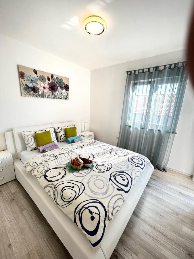 Holiday House "Sabine Green" Skrbcici Екстер'єр фото