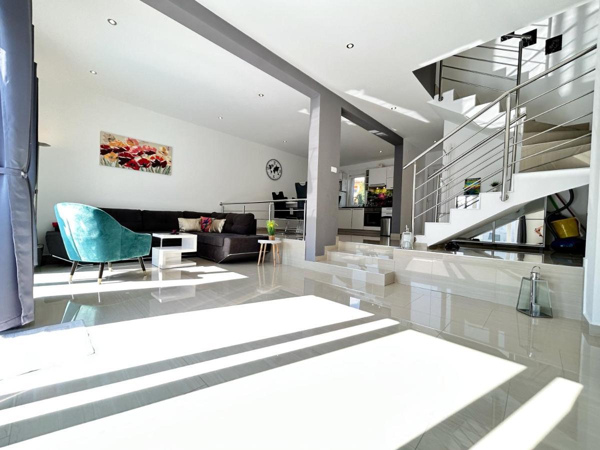 Holiday House "Sabine Green" Skrbcici Екстер'єр фото